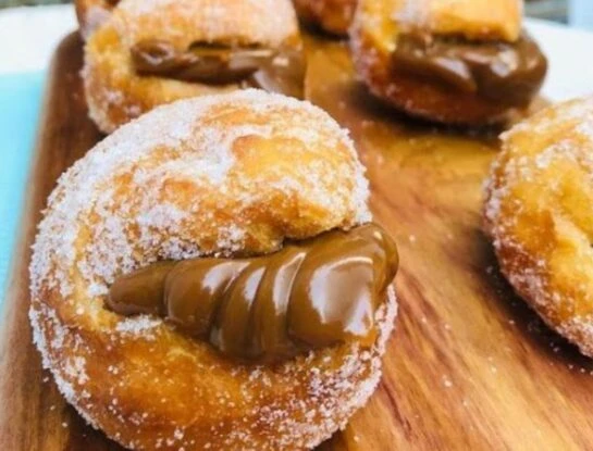 La mejor receta de bolas de fraile rellenas de dulce de leche para arrancar el fin de semana