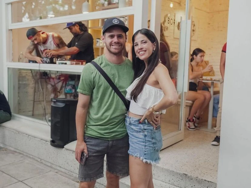 El gesto de Cande Molfesse y Gastón Soffritti que habla de los términos de su separación foto: ig