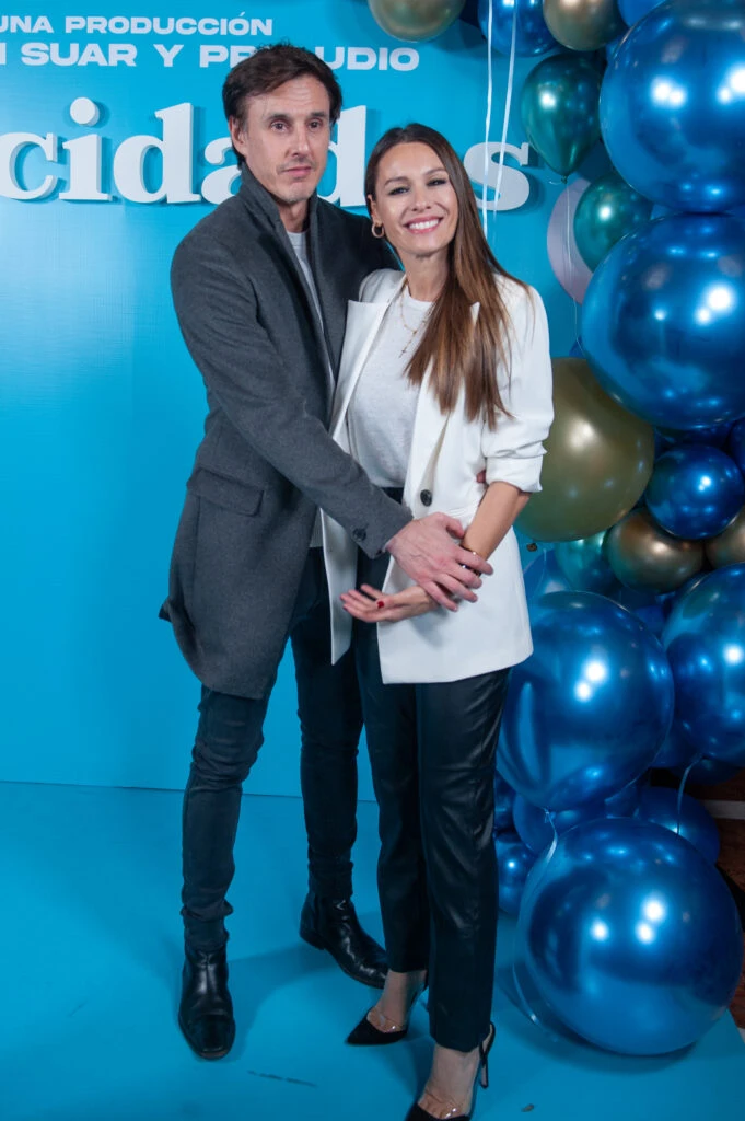 Pampita y Roberto García Moritán en el estreno de Felicidades. Foto RS Fotos.