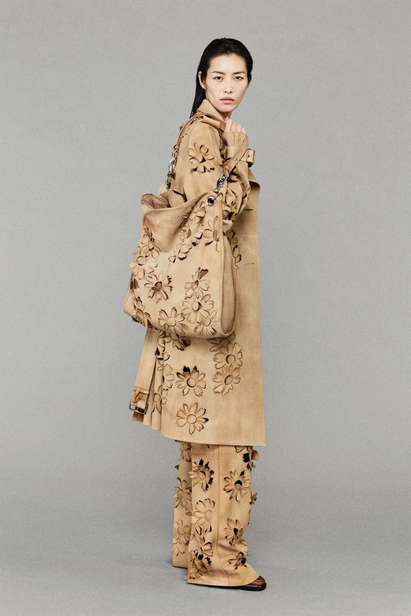 Burberry 2025 Resort