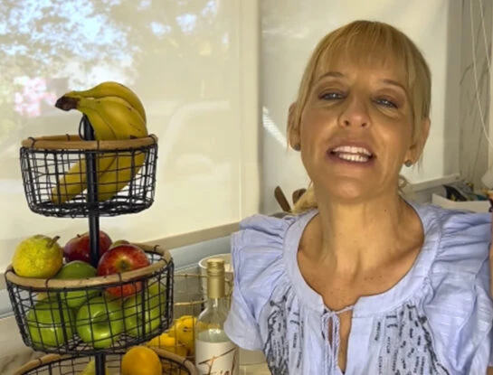 Jimena Monteverde reveló el truco definitivo para eliminar las mosquitas de la fruta