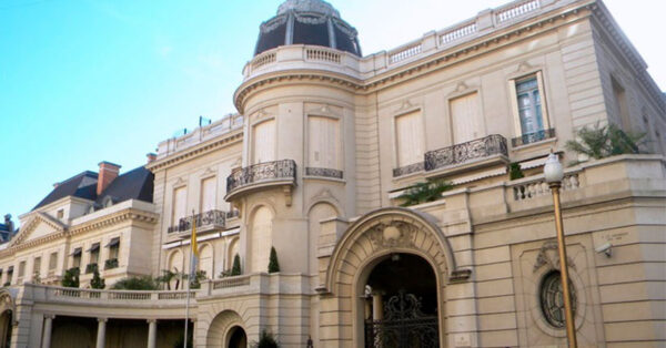 Palacio Fernández Anchorena, la icónica mansión de estilo francés
