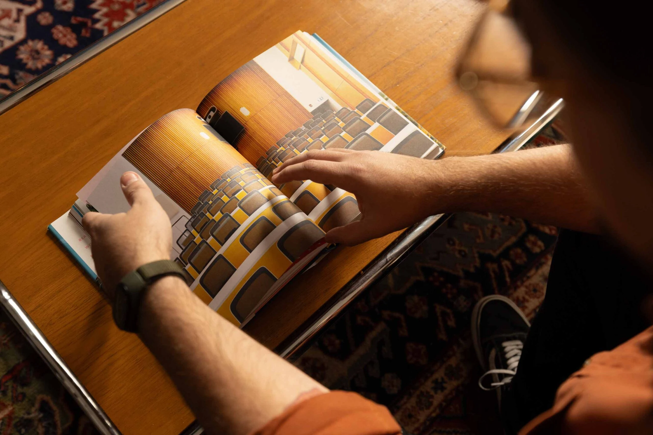 “Accidentally Wes Anderson” incluyó fotografías de Mati de Caro en sus dos ediciones. 