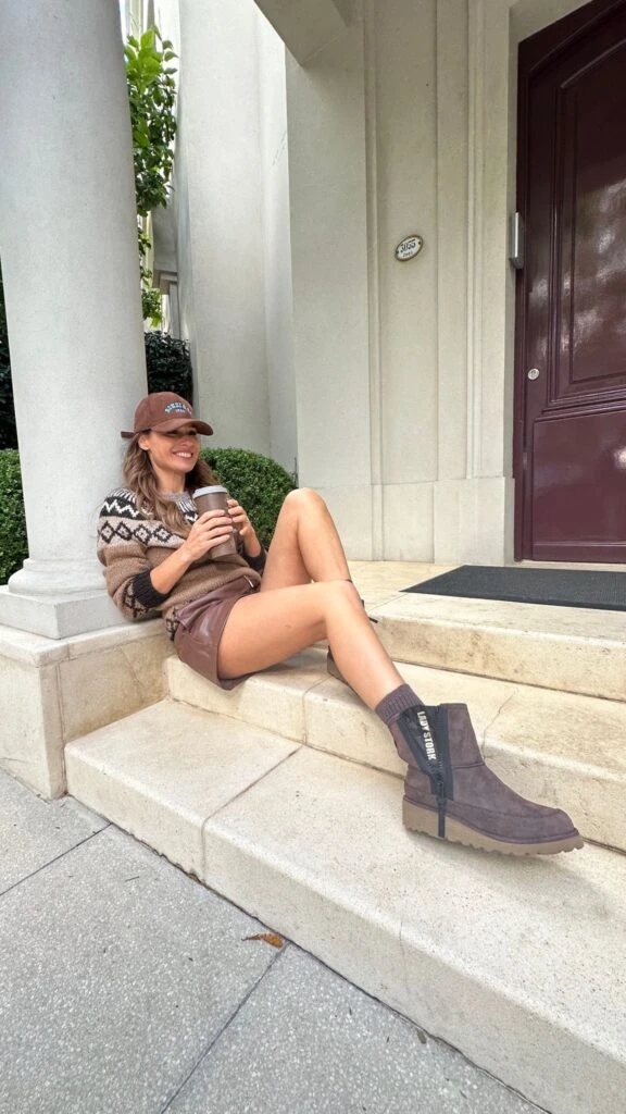 Pampita mostró cómo se llevan los shorts en invierno