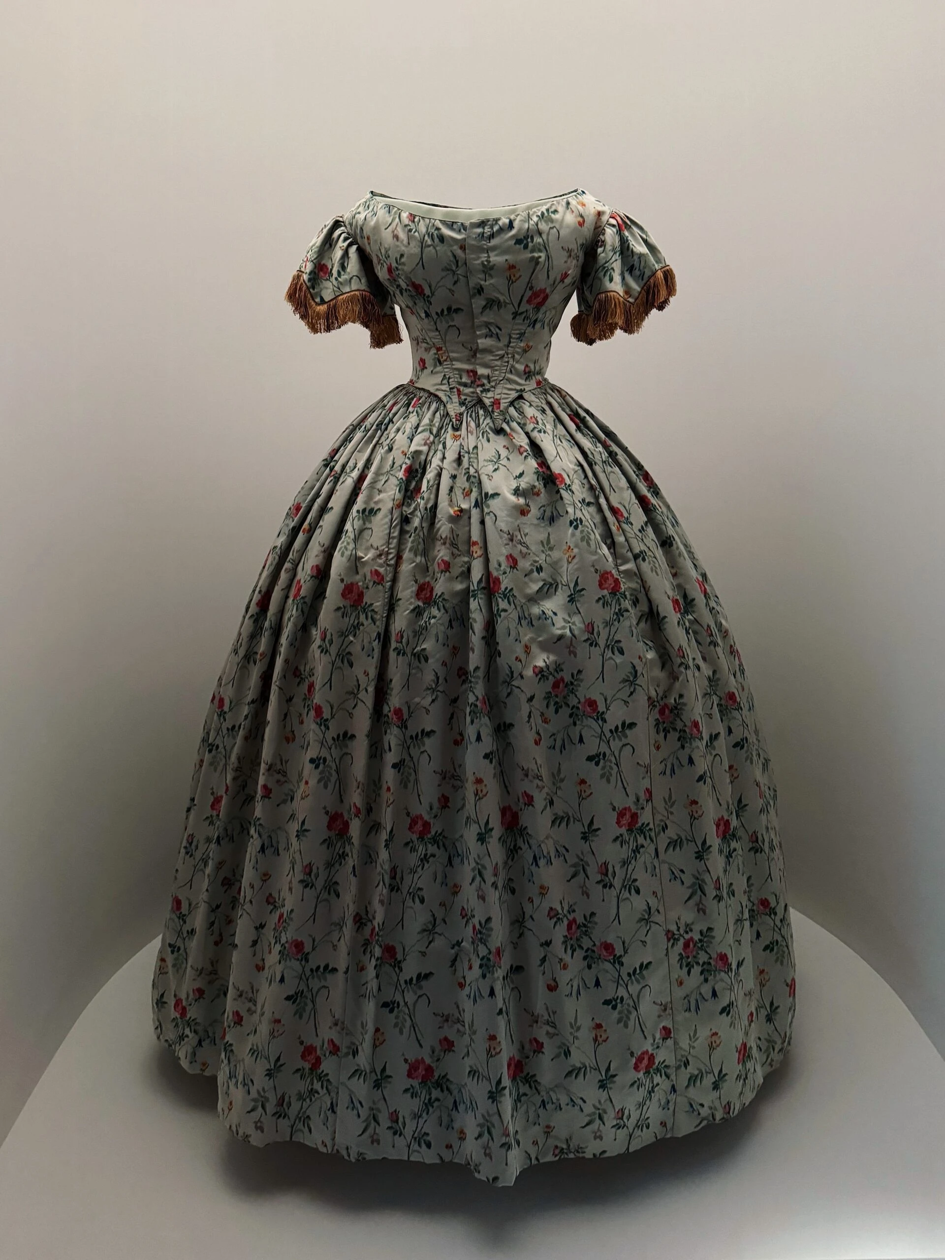 Vestido victoriano de 1837/77