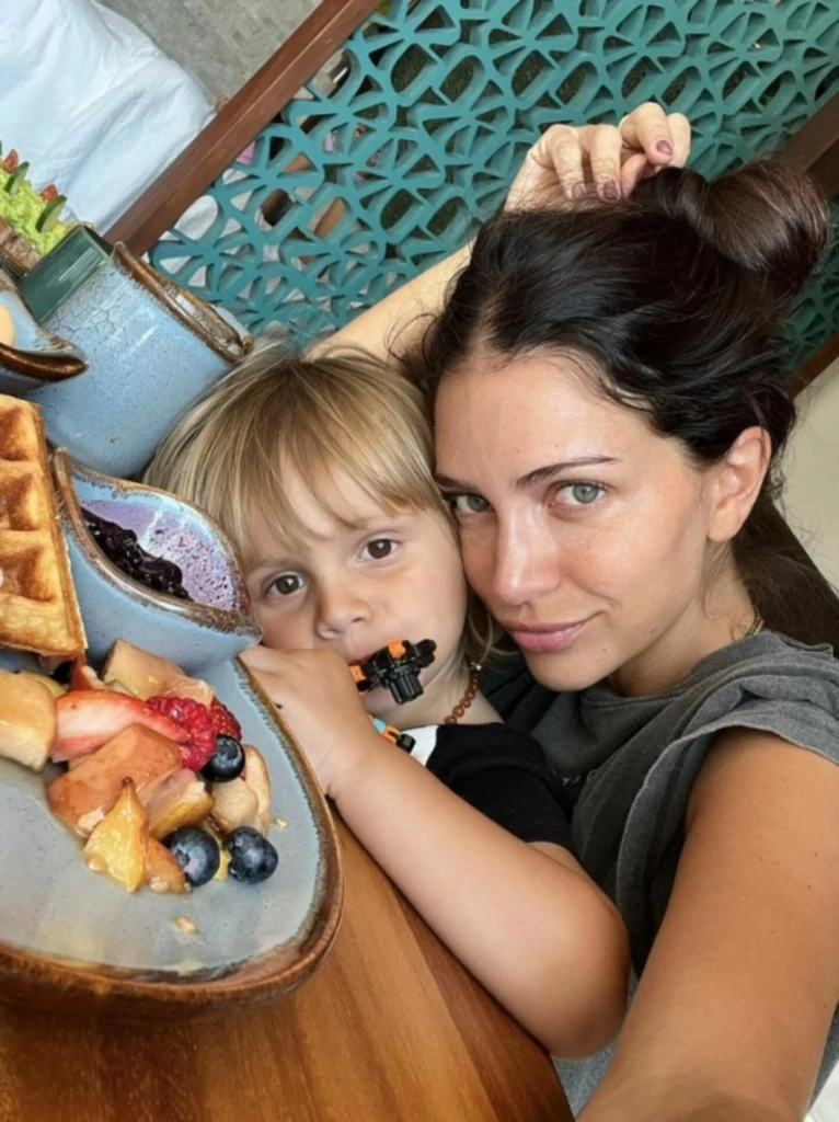 El tierno momento familiar de Zaira Nara con Viggo: “Voy a dormir con vos”