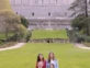 El curioso lenguaje corporal detrás de la fotografía de los Reyes de España junto a sus hijas