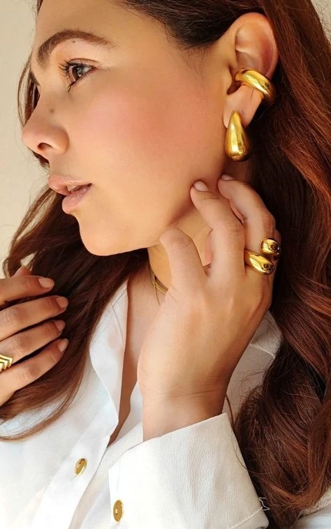 Qué aros usar según tu tipo de rostro