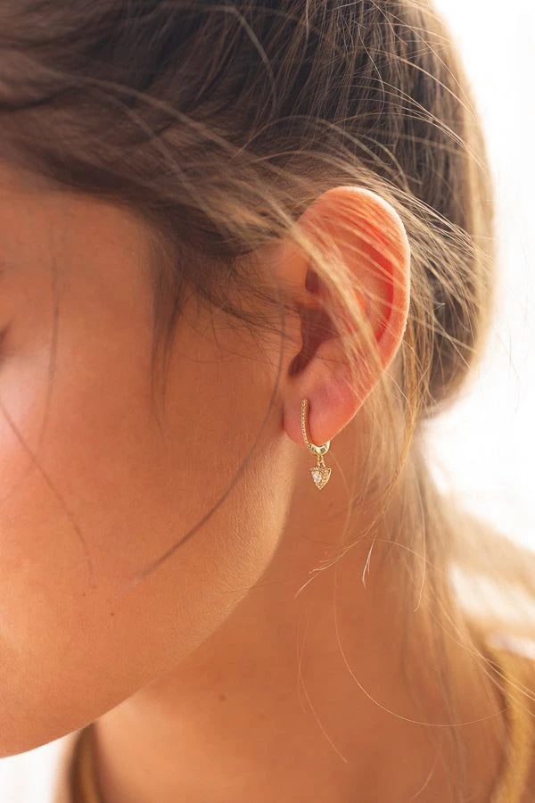 Qué aros usar según tu tipo de rostro