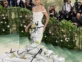Gigi Hadid deslumbró con su outfit floral para la Met Gala