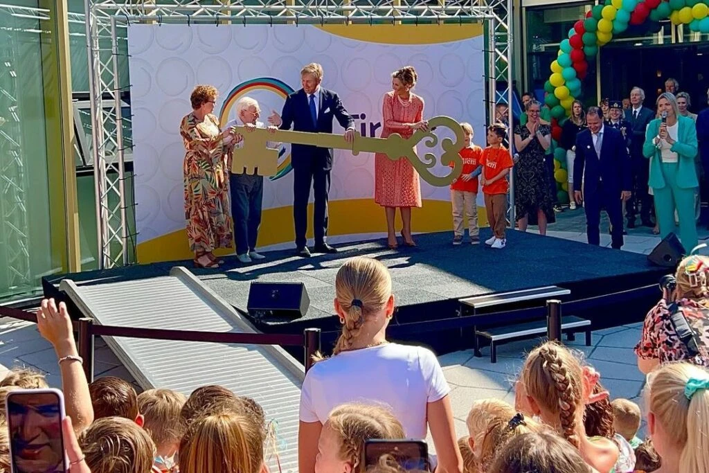 Máxima se jugó con un look maximalista y triunfó