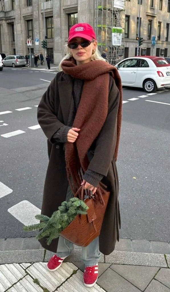 9 looks con básicos cancheros y abrigados para este finde de alto invierno