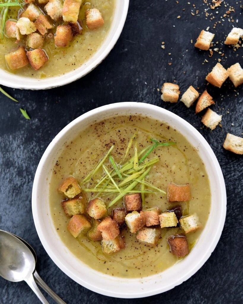 sopa crema de papa y puerro de felicitas pizarro
