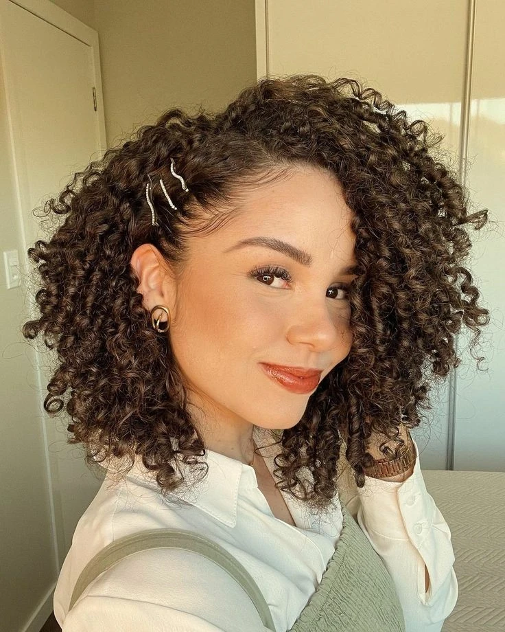 cómo transformar el corte bob en un peinado de fiesta