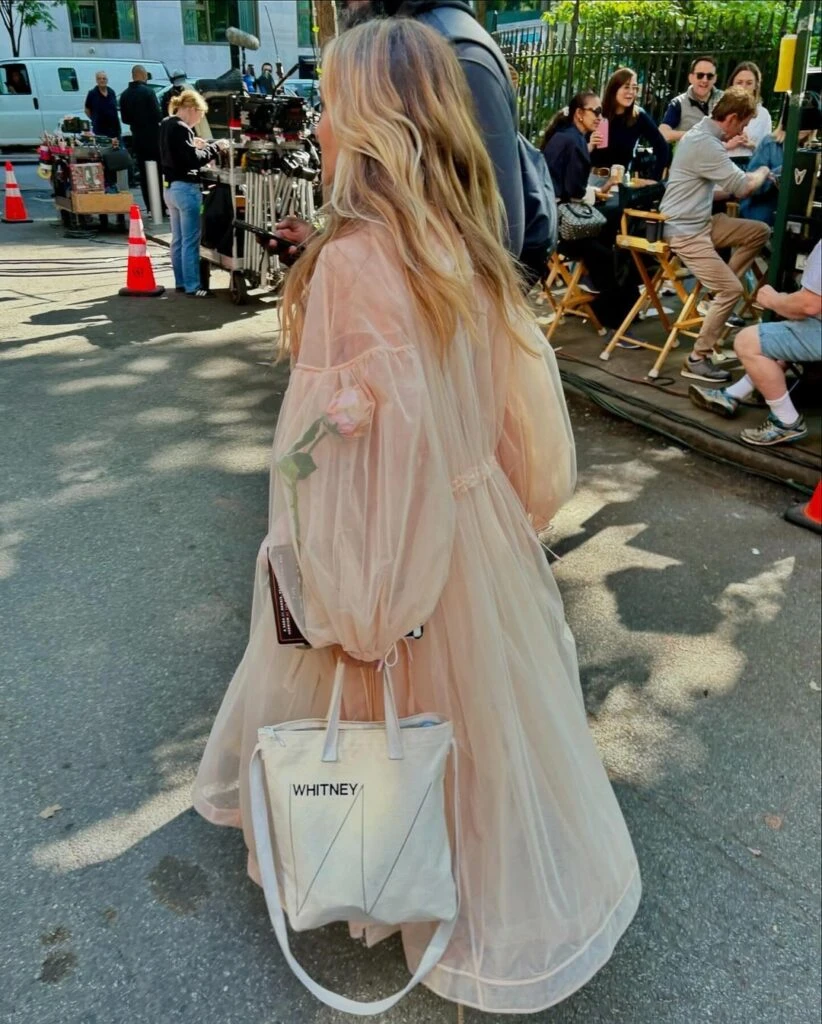 Los looks de Sarah Jessica Parker con las tendencias 2025