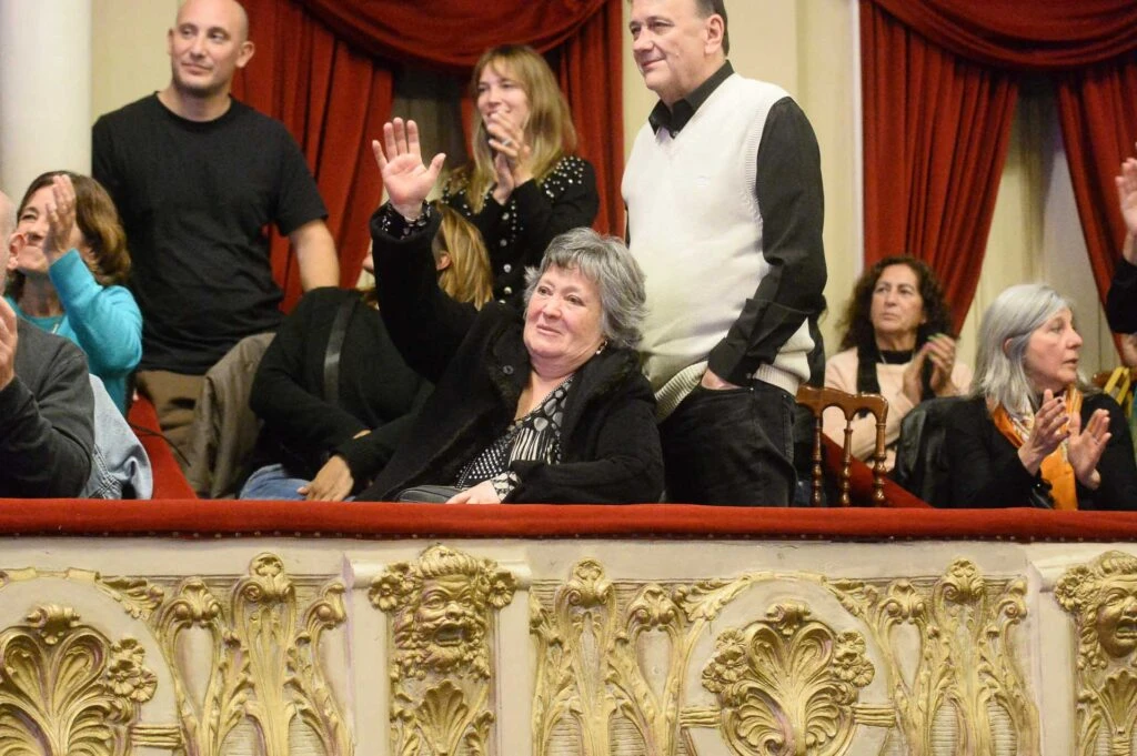 Luisana Lopilato fue al teatro Podestá a ver la obra de su hermano. Foto RS Fotos