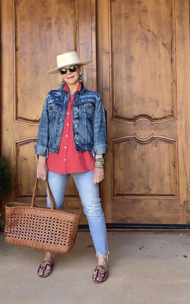 El abrigo ideal para usar estos días húmedos. Foto: Pinterest. 