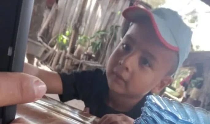 Loan, el niño desaparecido desde el 13 de junio. Foto Google.