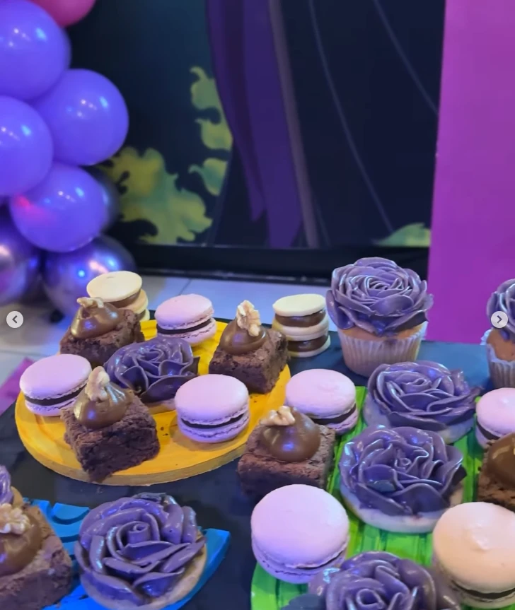 La mesa dulce del festejo de Alma.