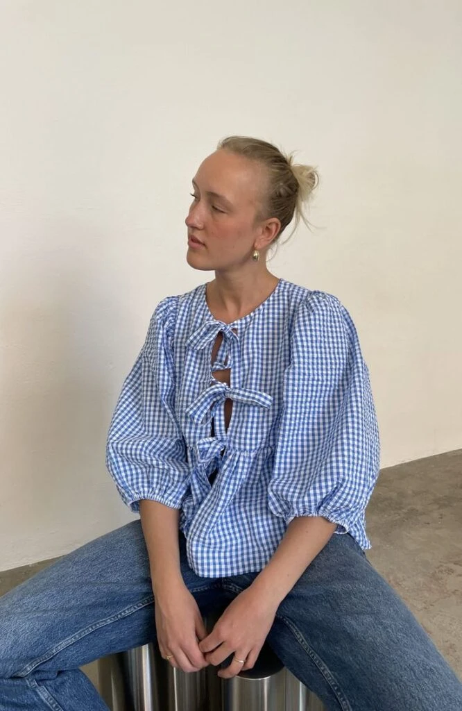 bluza coquette con lazos