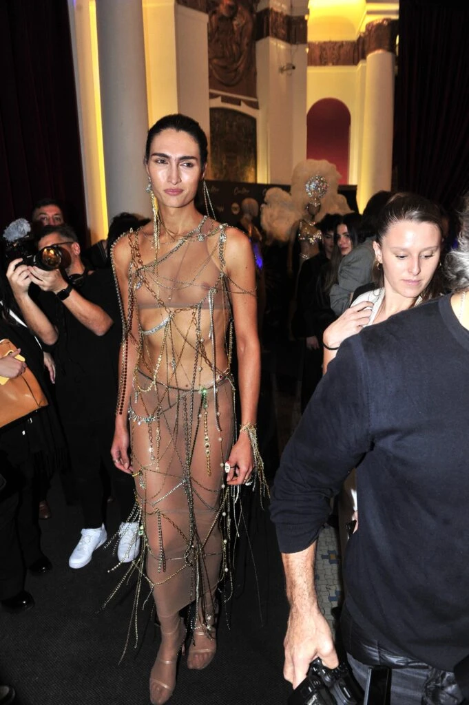 de Flor de la V a Moria Casán, los famosos en el estreno de 'ELla'