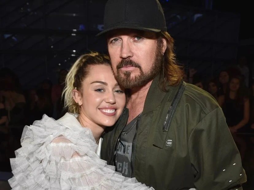 El emotivo gesto de Billy Ray Cyrus hacia Miley Cyrus, a pesar de que no se ven desde hace un tiempo