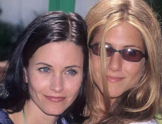 Jennifer Aniston le dedicó un emotivo mensaje a Courtney Cox por su cumpleaños número 60