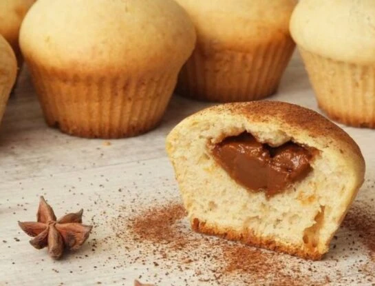 Cupcakes de vainilla rellenos de dulce de leche: una receta que alegra tus meriendas