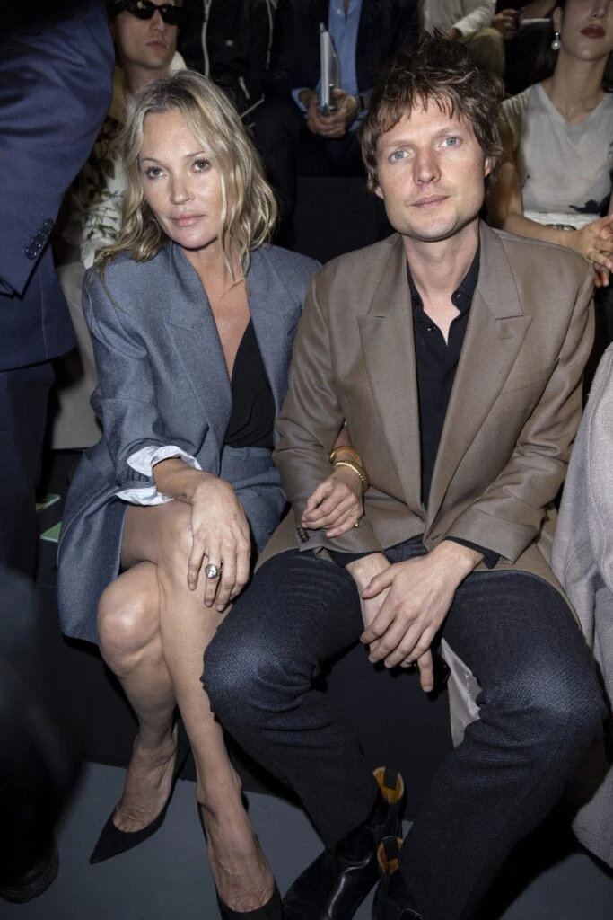 Vidriera: de Kate Moss a Demi Moore, los looks de los invitados a la front row de Dior