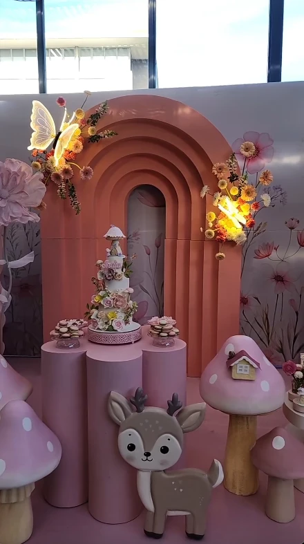 Las fotos del cumpleaños temático de India, la hija de la China Ansa