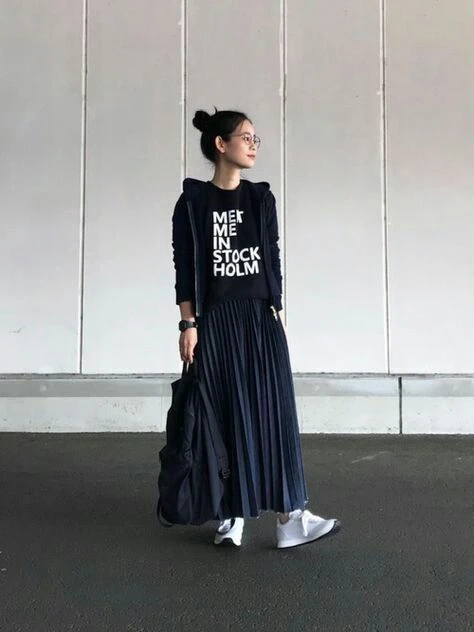 Los mejores looks sporty chic cómo adoptar el estilo favorito de las famosas