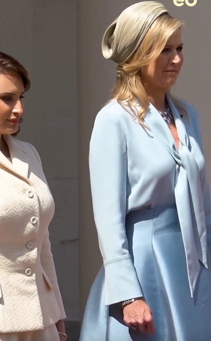 Máxima volvió a deslumbrar en celeste y confirma que es su nuevo favorito