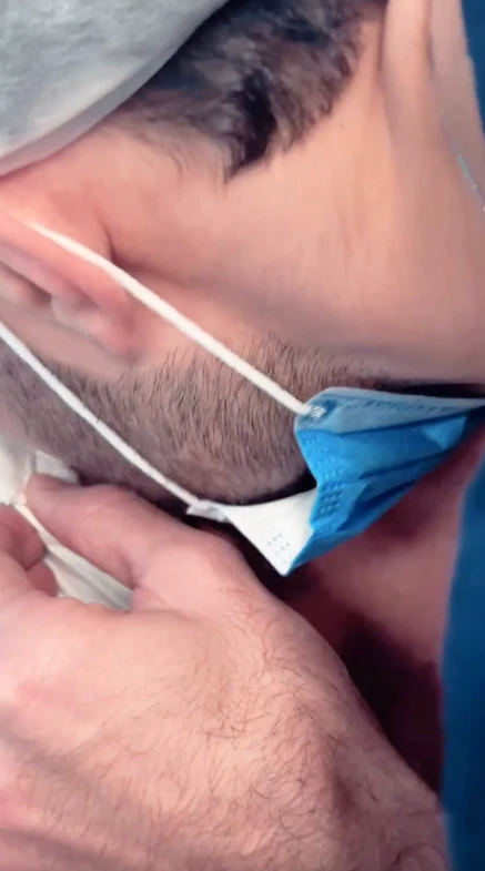 Nicole Neumann compartió las fotos íntimas del nacimiento de Cruz Urcera