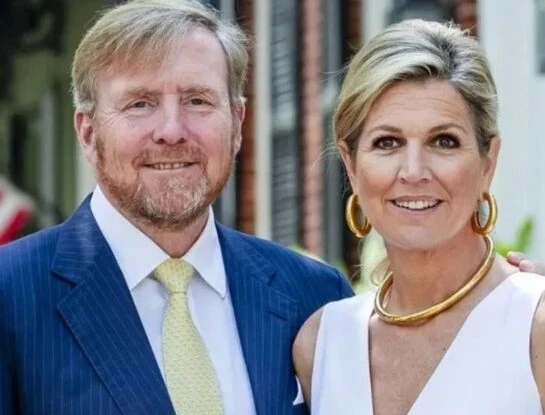 Así fue el elegante look con falda tubo de Máxima Zorreguieta 