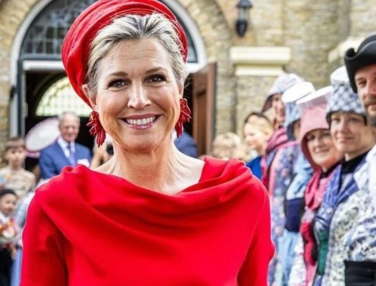Máxima Zorreguieta volvió a apostar por un look total red