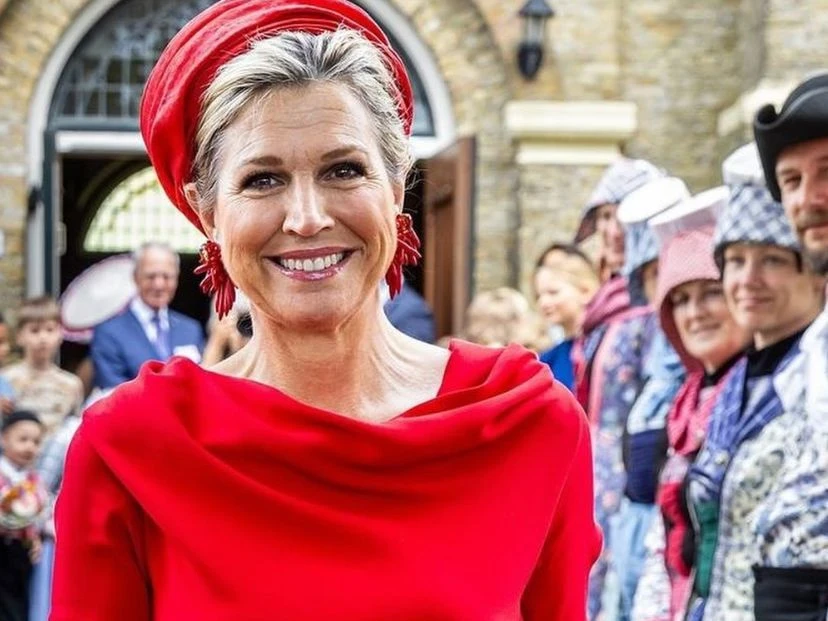 Máxima Zorreguieta y su look total red