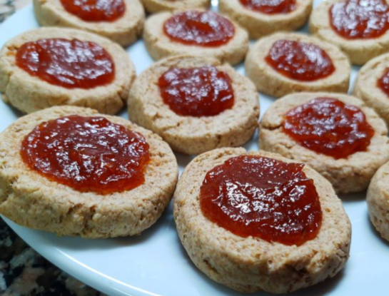 Pepas de harina integral y avena: la receta ideal para la merienda de Daniela Lopilato