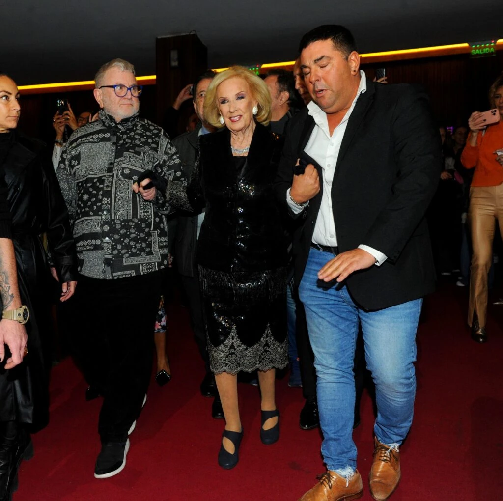 Mirtha Legrand fue al teatro Coliseo a ver Mamma Mía!. Foto RS Fotos.