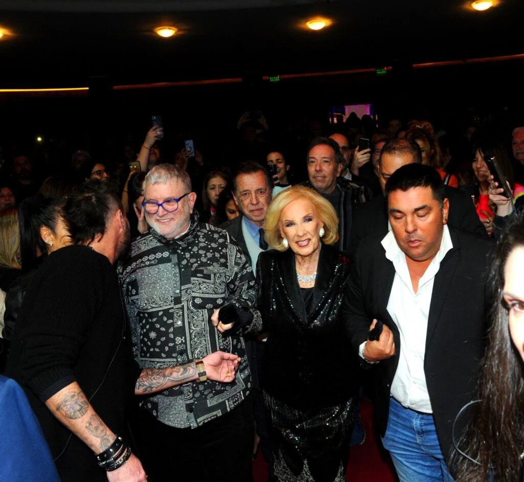 Mirtha Legrand fue al teatro Coliseo a ver Mamma Mía!. Foto RS Fotos.