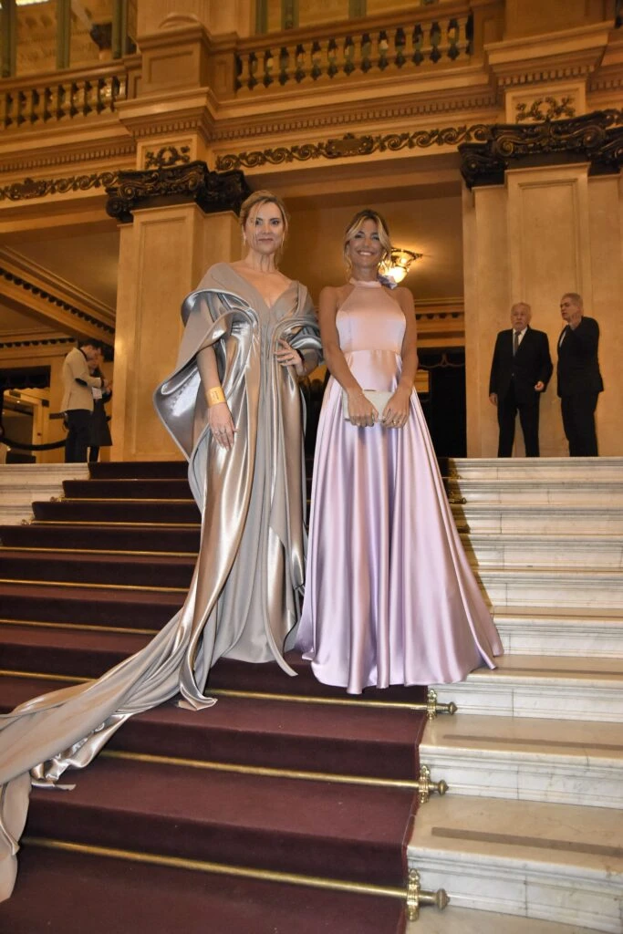 María Belén Ludueña llevó un look soñado en la 10° Gala Solidaria del Hospital Ricardo Gutiérrez 