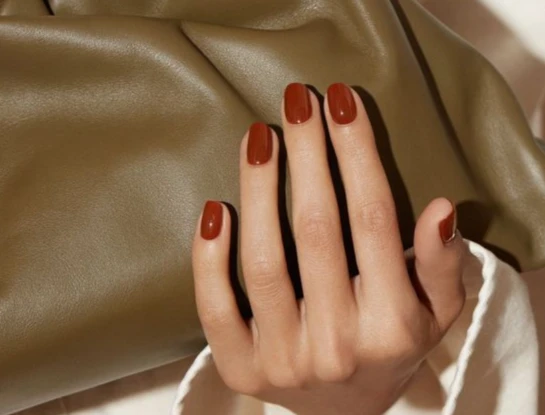dip powder nails