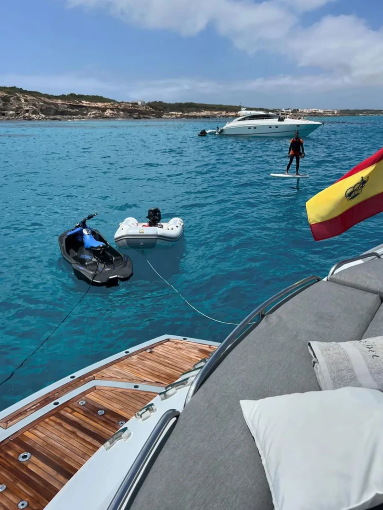 Las fotos de las vacaciones de Emilia Mernes en España