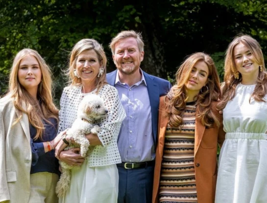 maxima y sus hijas looks de verano