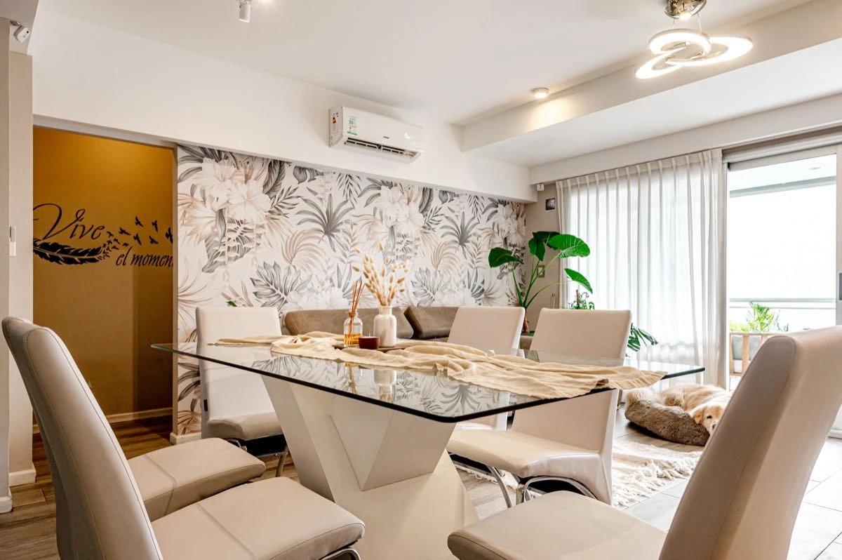 Los tonos tierra y beige, los blancos y grises, imprimen una relajada atmósfera. 