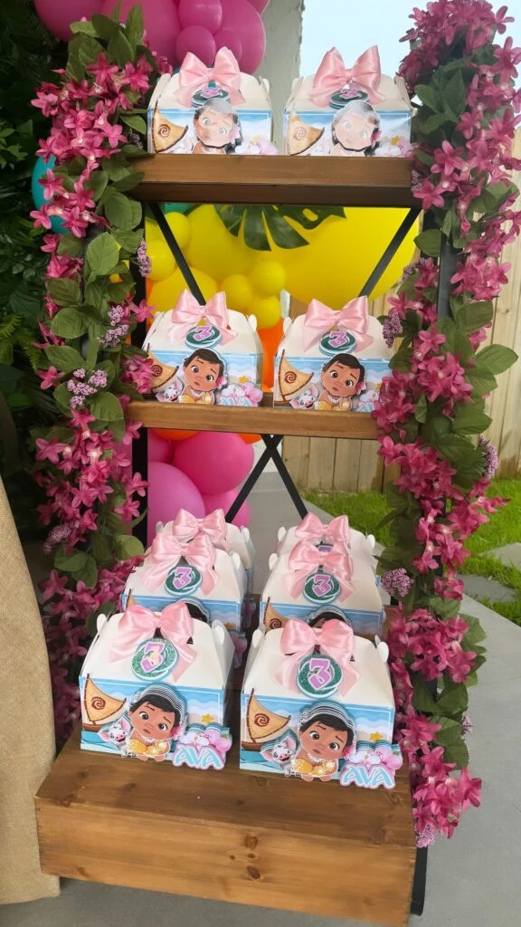 Las fotos del cumpleaños de 3 de Ava, la hija del Dibu Martínez