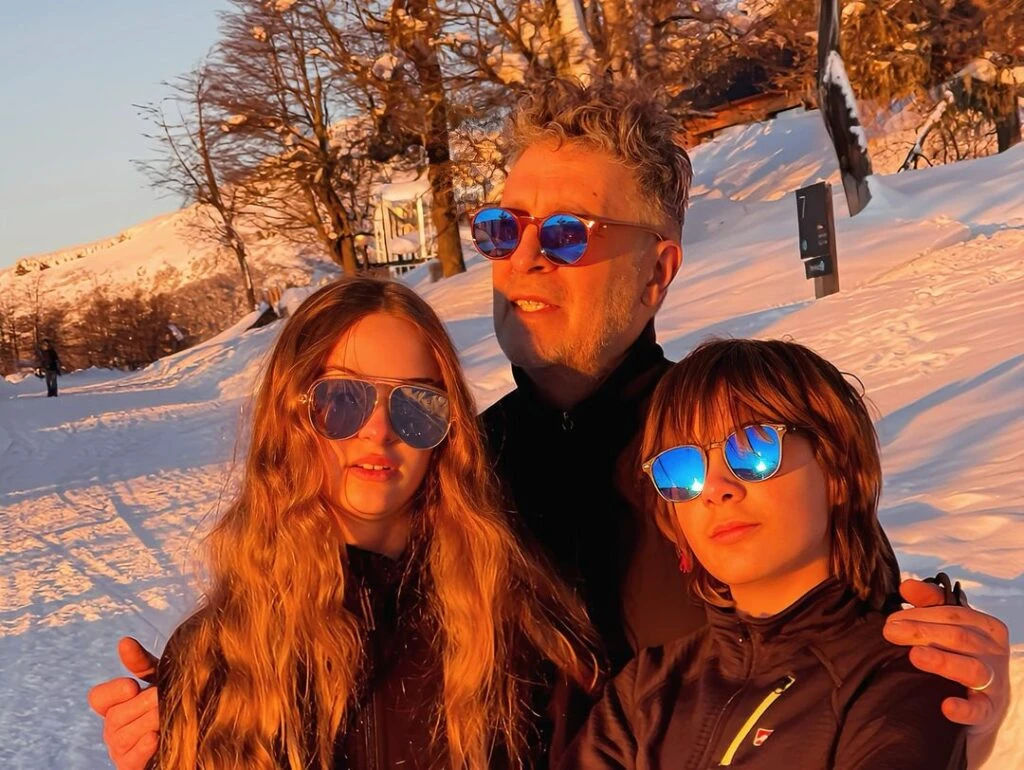Flor de la V y familia comenzaron sus vacaciones de invierno viajando a Chapelco