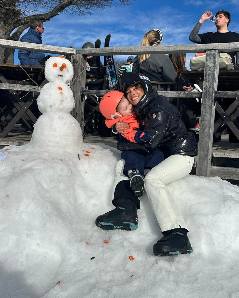 Ana Garcia Moritán y Pampita en la nieve