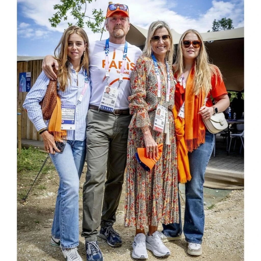 El look de Máxima: boho con zapatillas