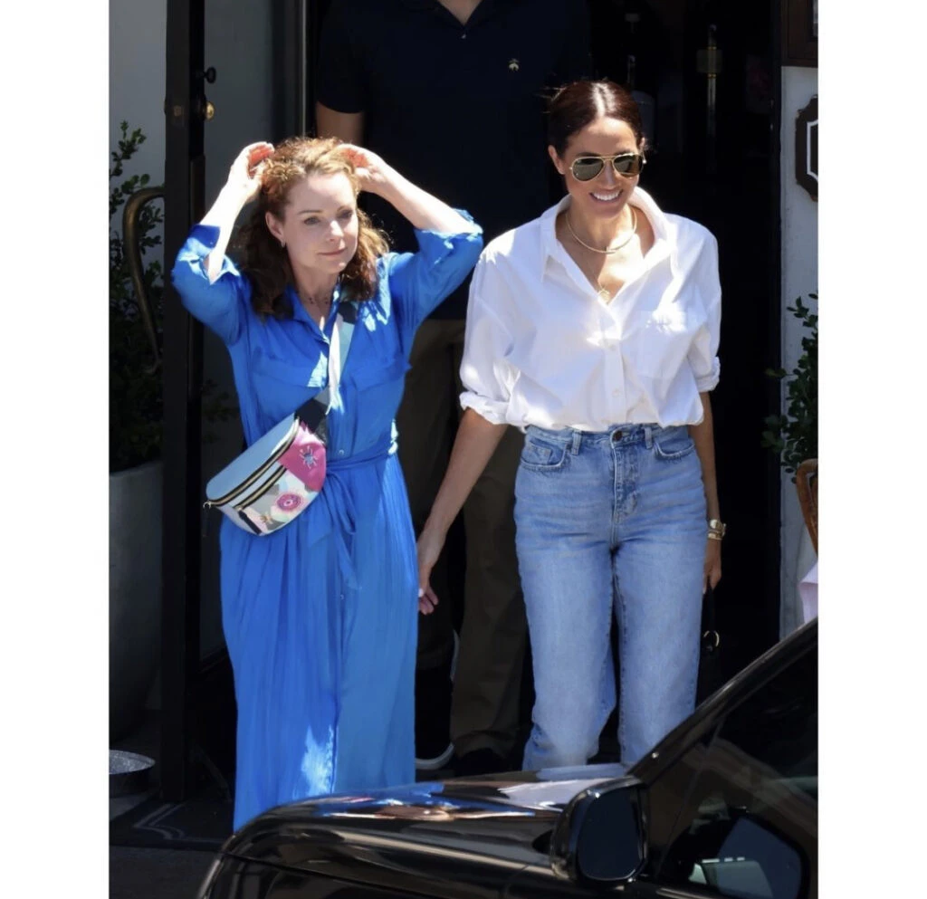 Así es el look casual de la duquesa de Sussex. Foto: Instagram.