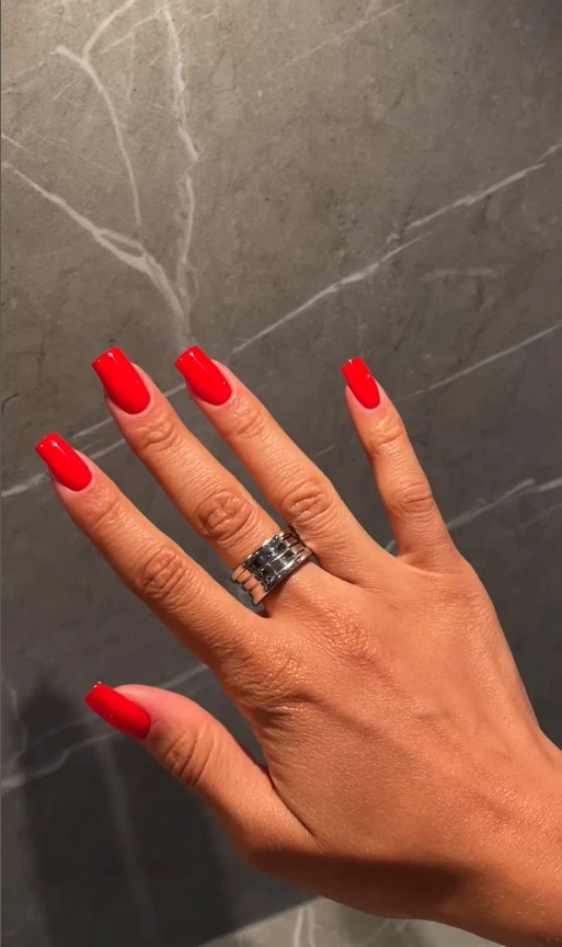 Zendaya marca tendencia en las redes sociales con su nail art